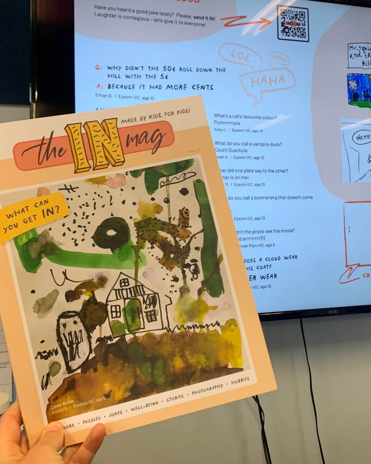 An Australian teacher using theINmag with their classroom.